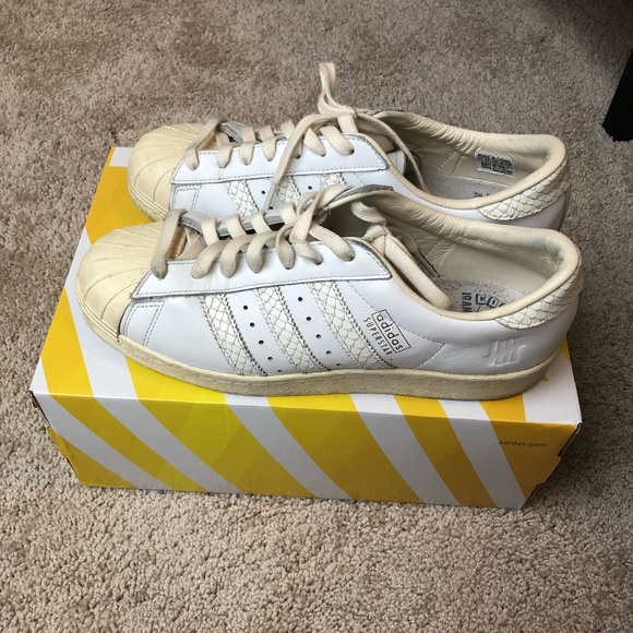 adidas superstar undefeated